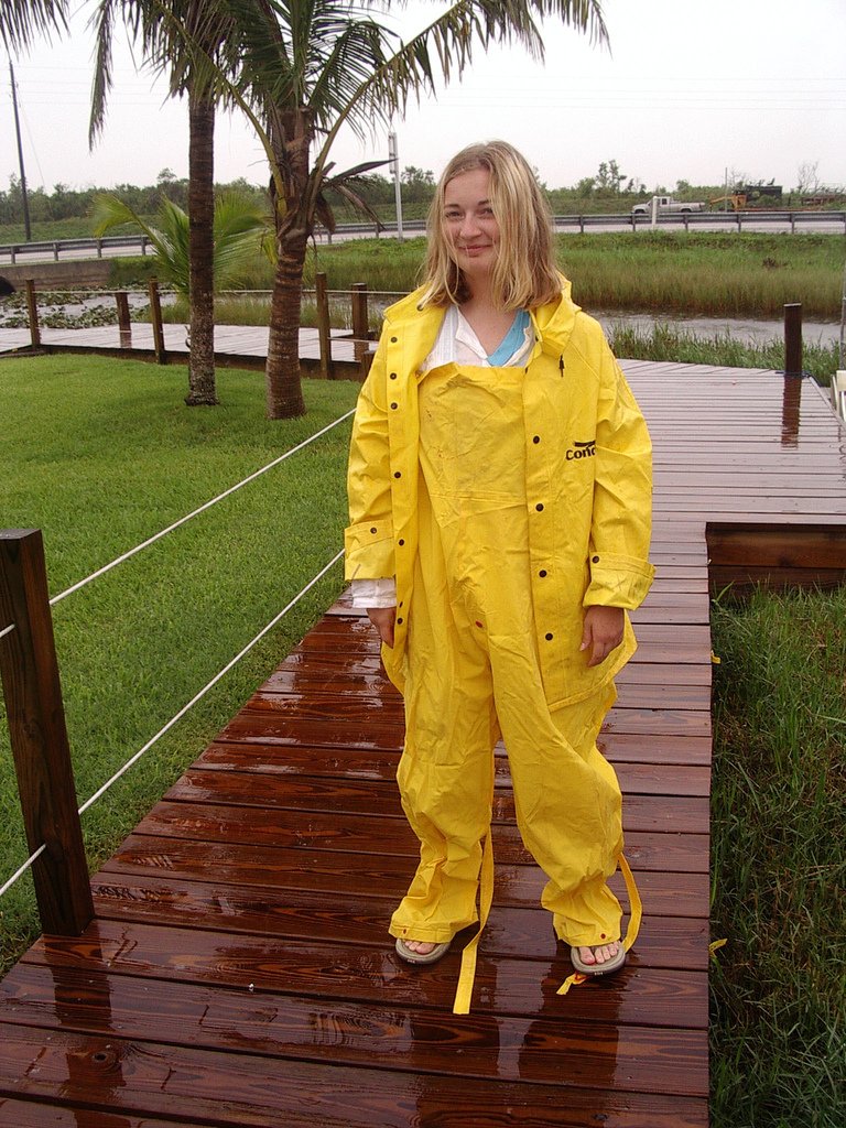 173197691 bbde979475 B