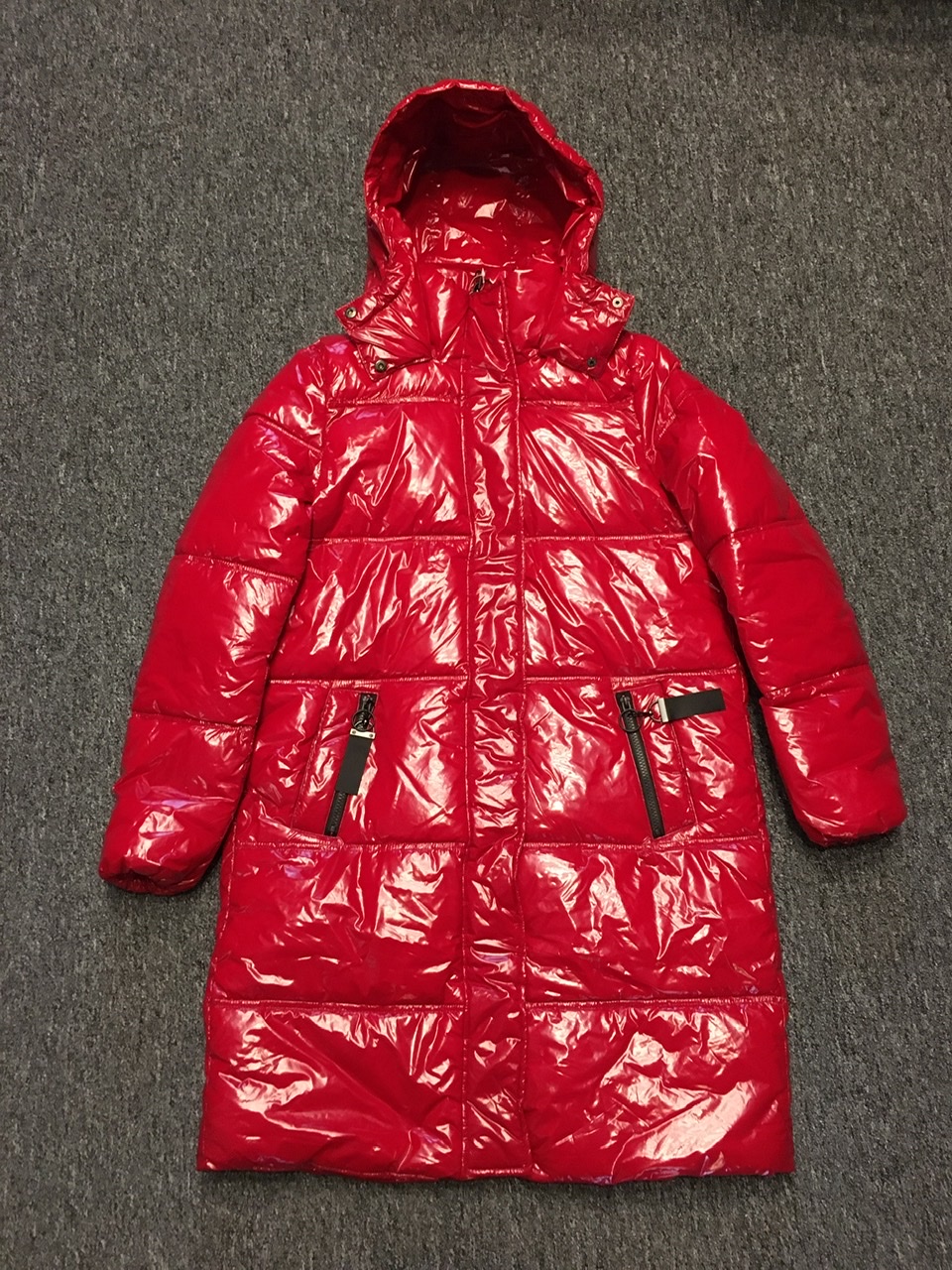 1E203B6C-AE07-49EE-B4D4-5D8AAAADD39B