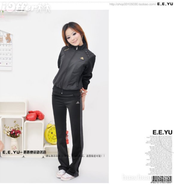 2012 Adidas tracksuit womens sweat suit size M pose