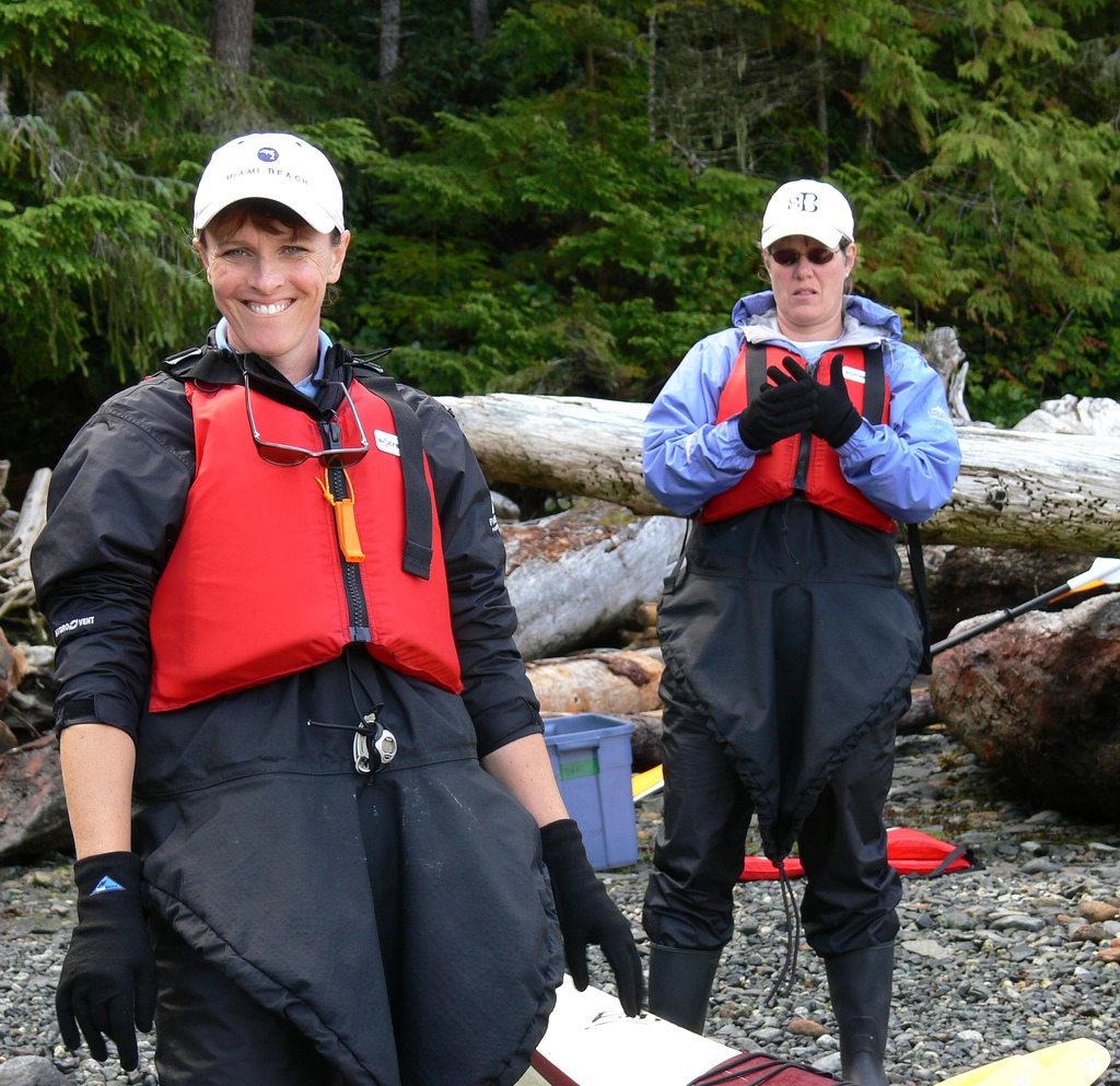 212671570 b02ba17156 B