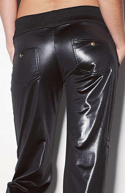 3213424950 4b976f9990 O