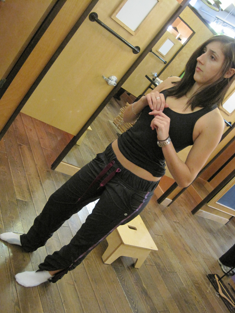 4323207177 3eb2c283f8 B