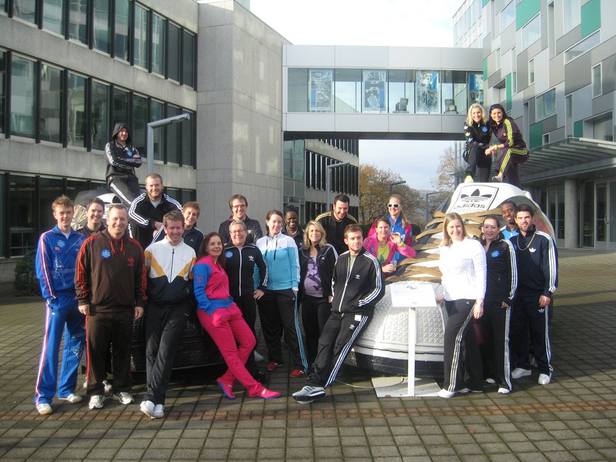 52545 524617580798 79700954 30956383 1165293 O