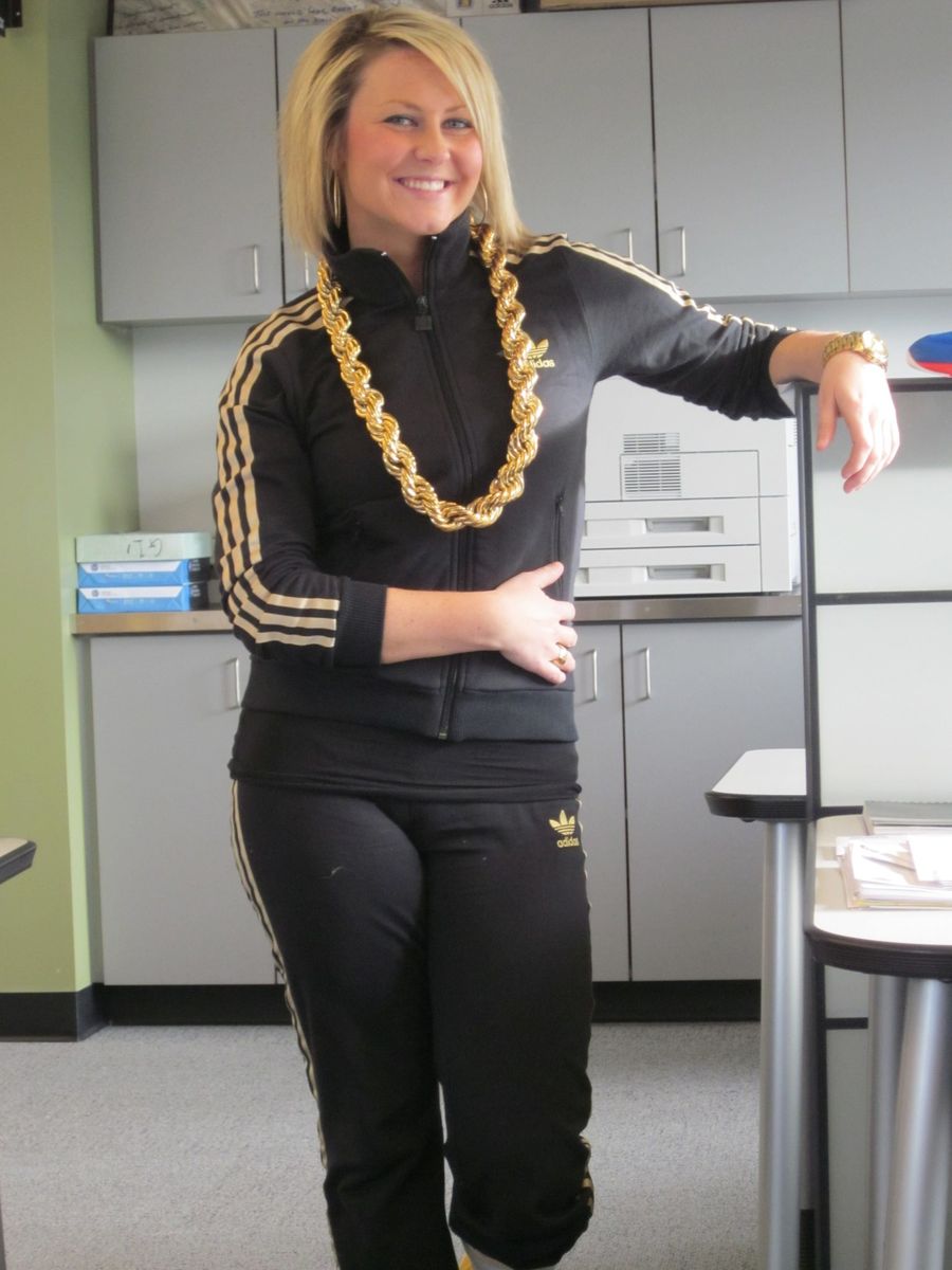 54357 553104018128 17700852 32316391 7005572 O