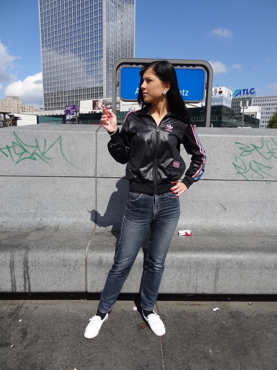 6960668830 560a6c8c5f O