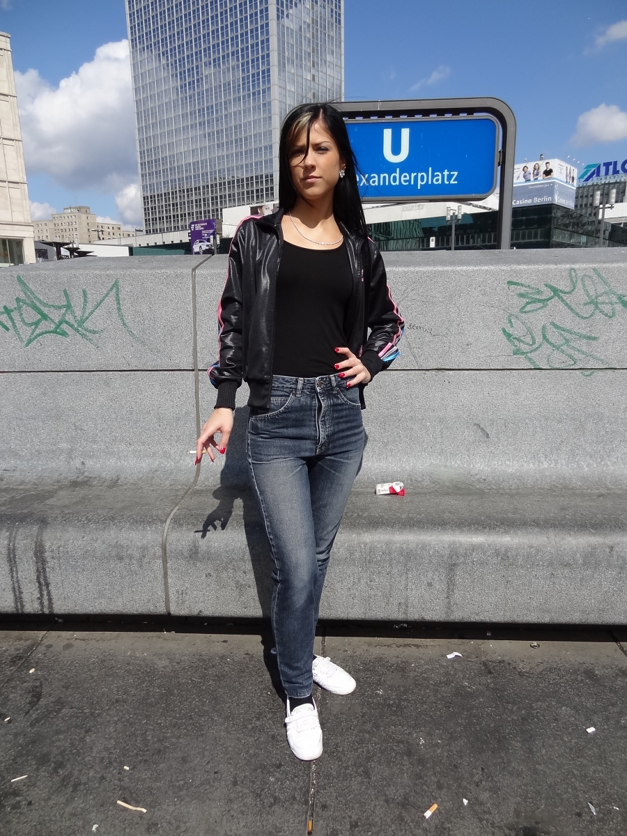 6960747680 4b2035e2c9 O