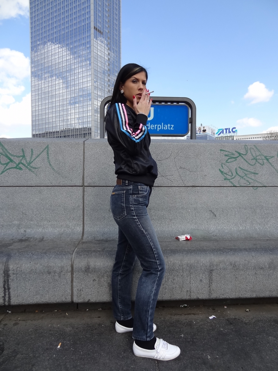 6960790478 2b170f0e0b O