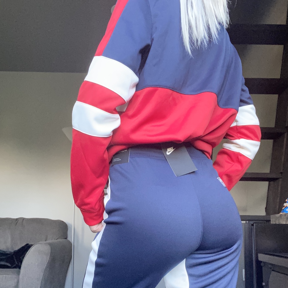 69AC395B-31A2-44C6-ADB8-B97AF1564259