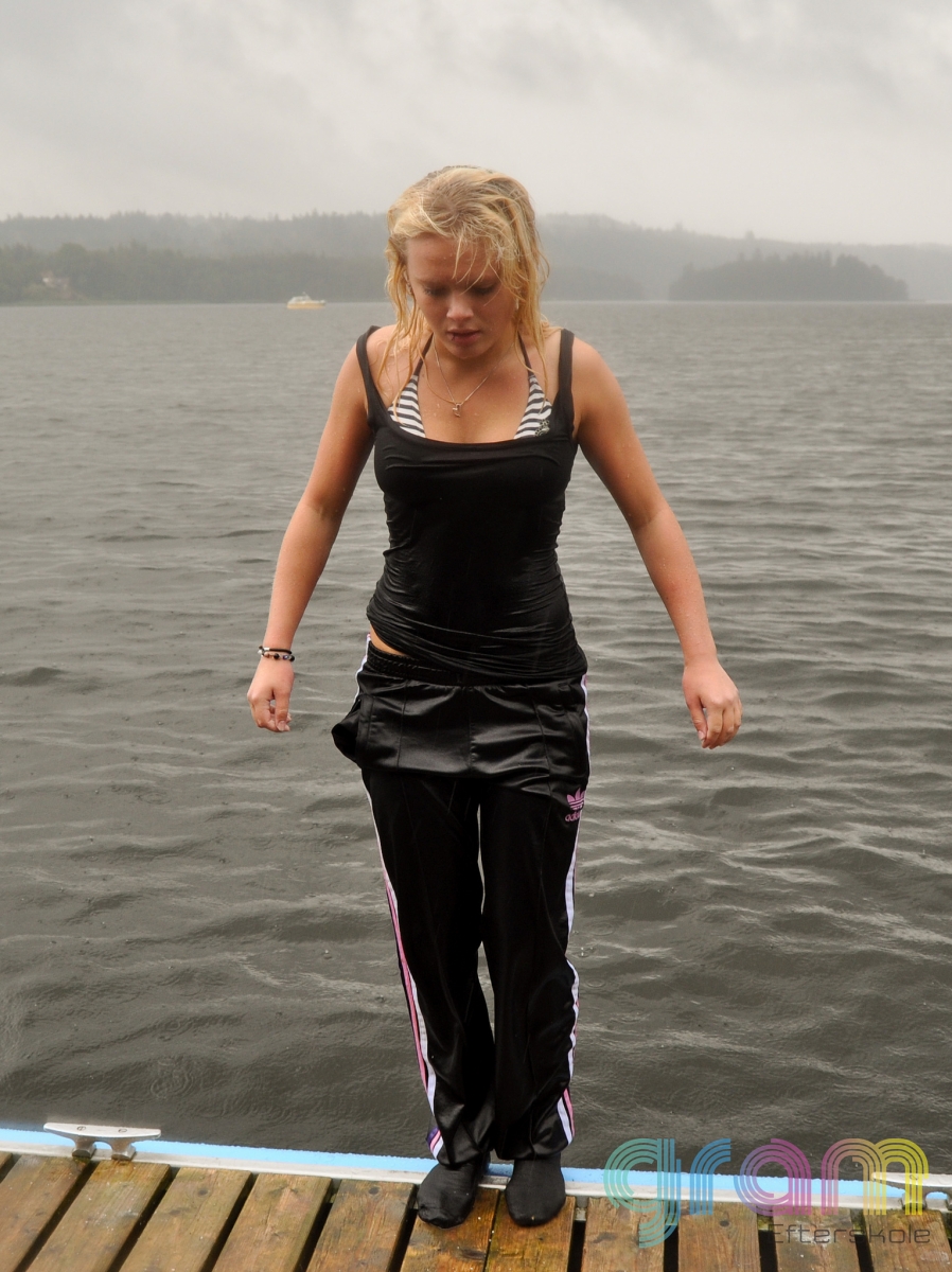 7859509124 d72c311857 K