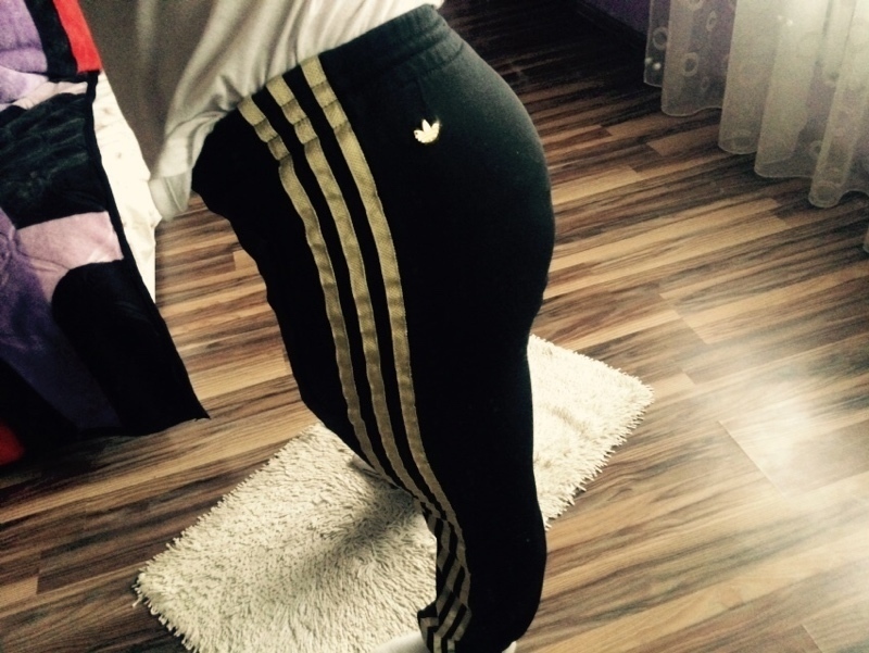Adidas black/gold pants