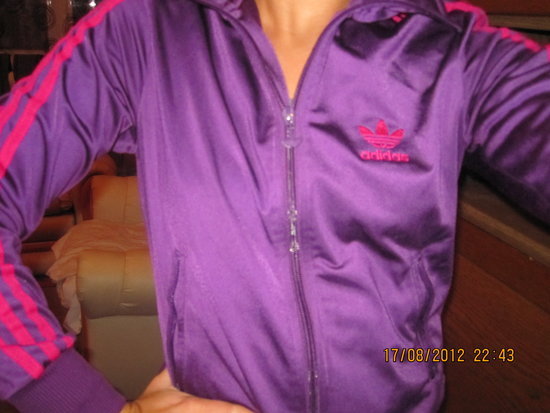 Adidas womens purplse tracksuit top close view