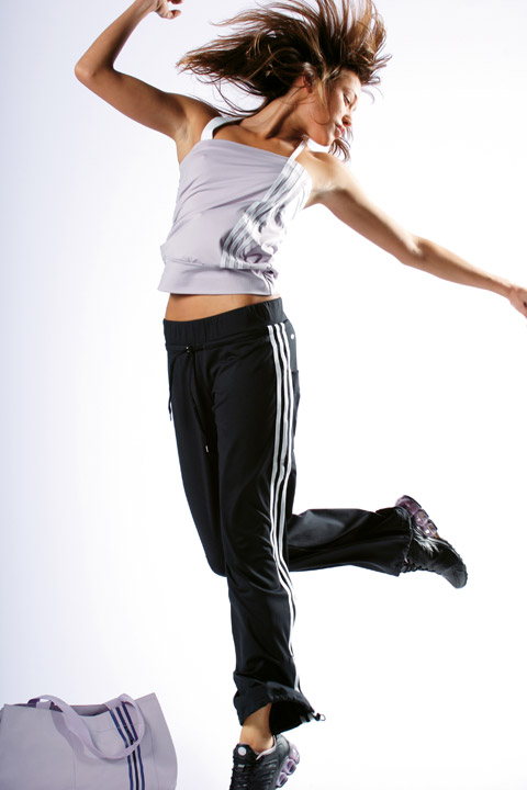 adilibria 3 stripes 0166