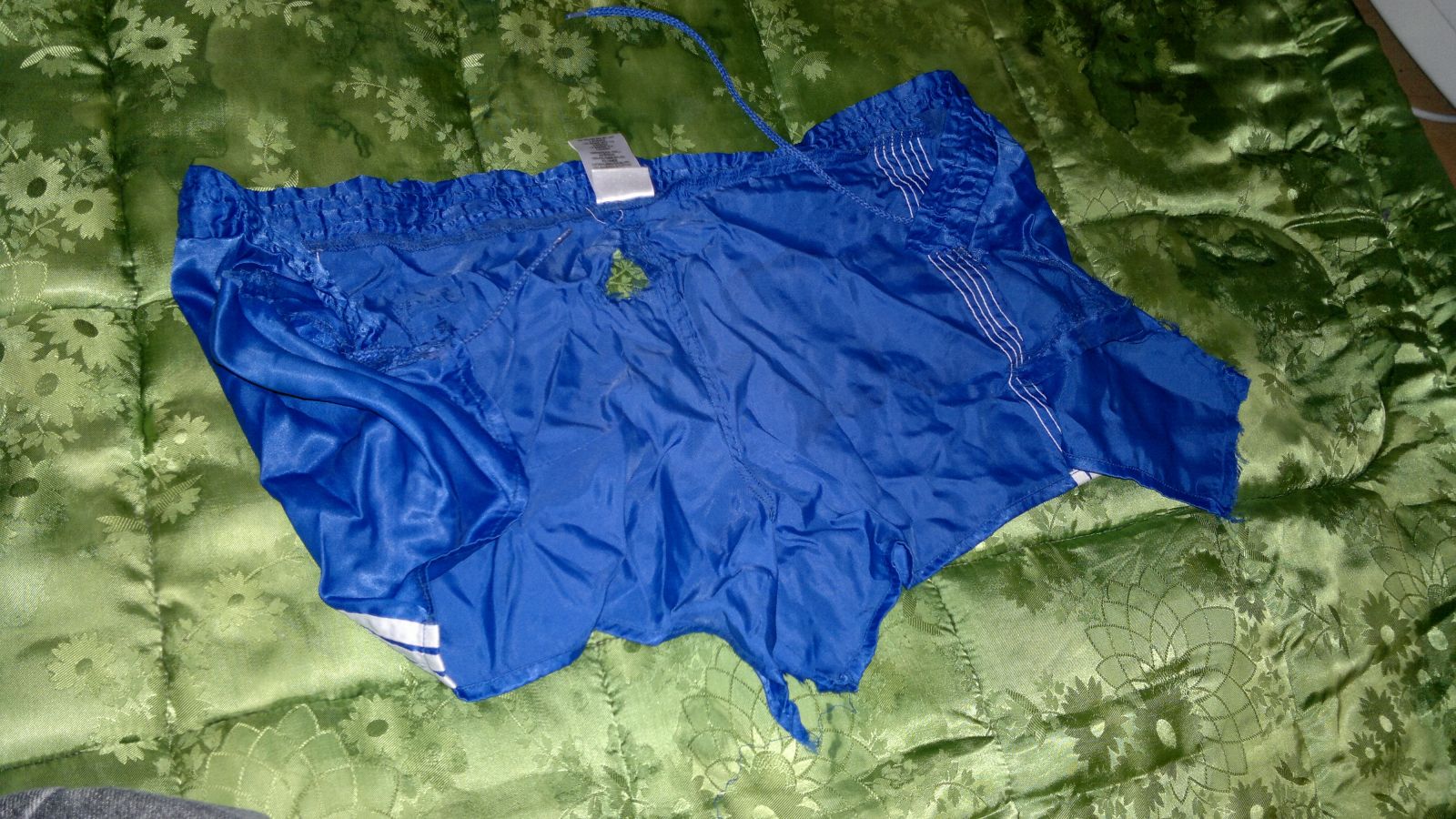 Blaue Adidas shorts Satin Von Mir Behandlung Teil1 RIPPING 2