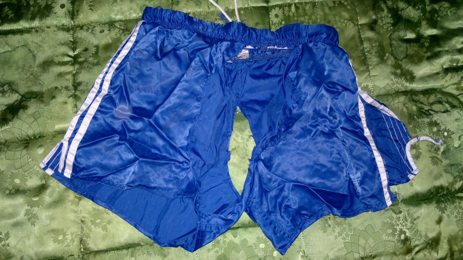 Blaue Adidas shorts Satin Von Mir Behandlung Teil1 RIPPING 4
