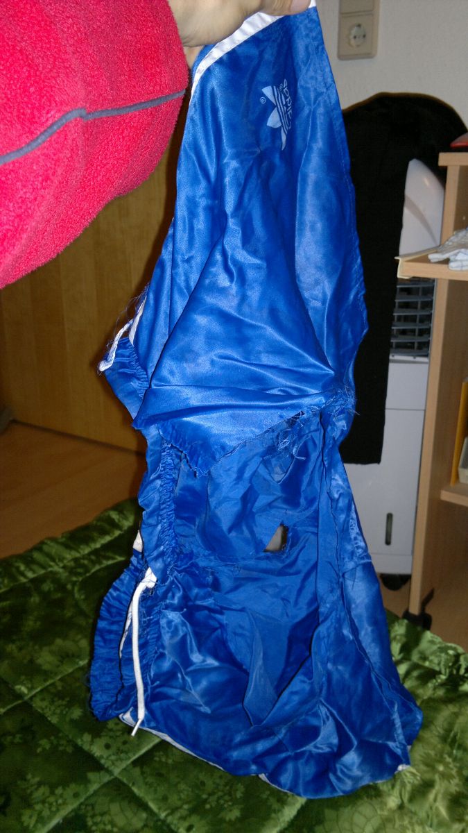 Blaue Adidas shorts Satin Von Mir Behandlung Teil1 RIPPING 6