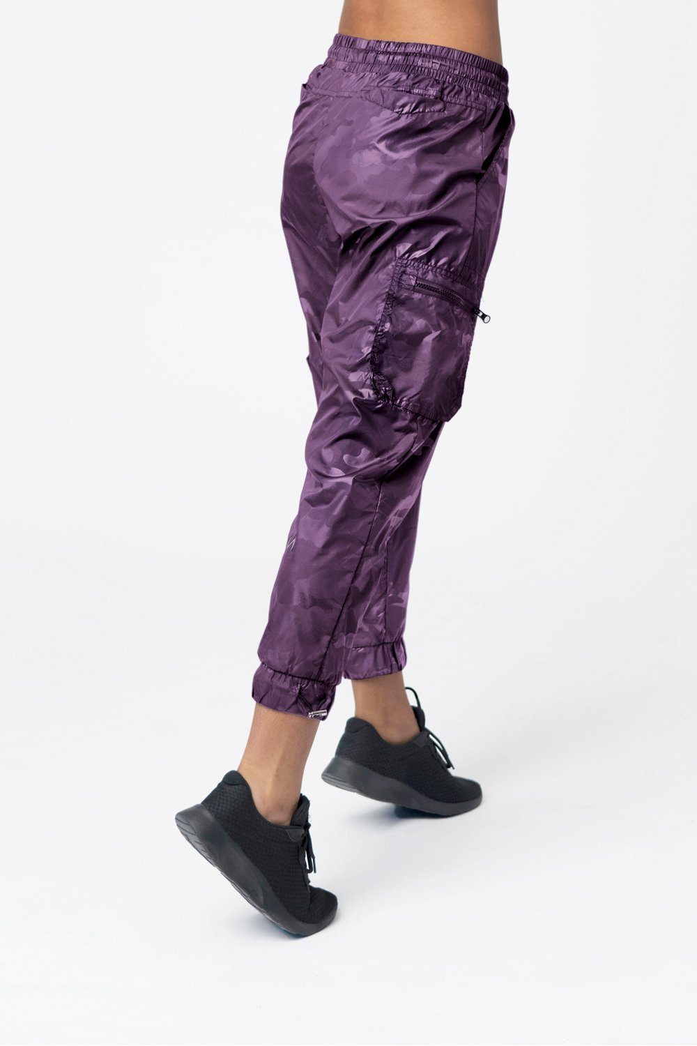 covert-camo-gym-to-street-joggers-women-joggers-pants-tlf-637804_1800x1800.jpg