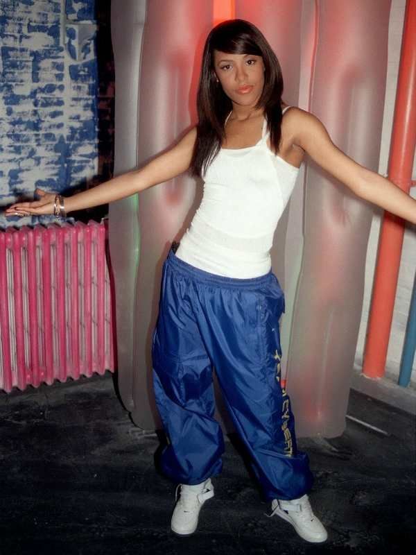 dff9d79e6c529c442efbb9a4397805cb--aaliyah-haughton-aaliyah-style.jpg
