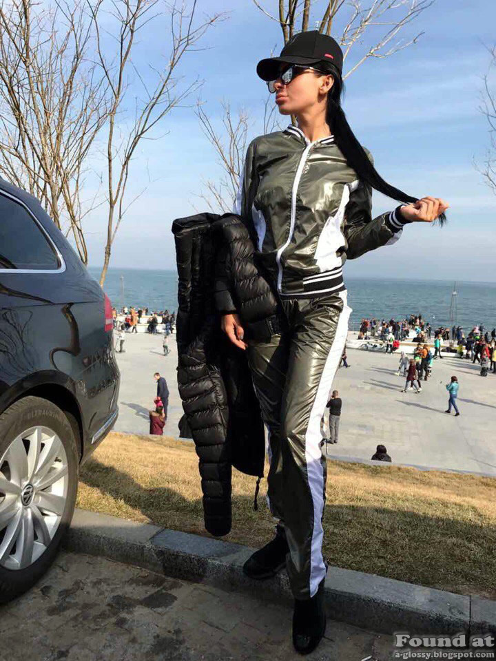 greyshinynylontracksuitgirlimagegalleryfront.jpg Shiny Sports