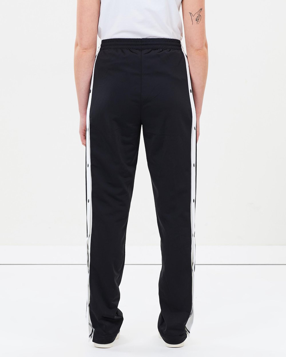 http _static.theiconic.com.au_p_adidas-originals-7268-323456-3.jpg