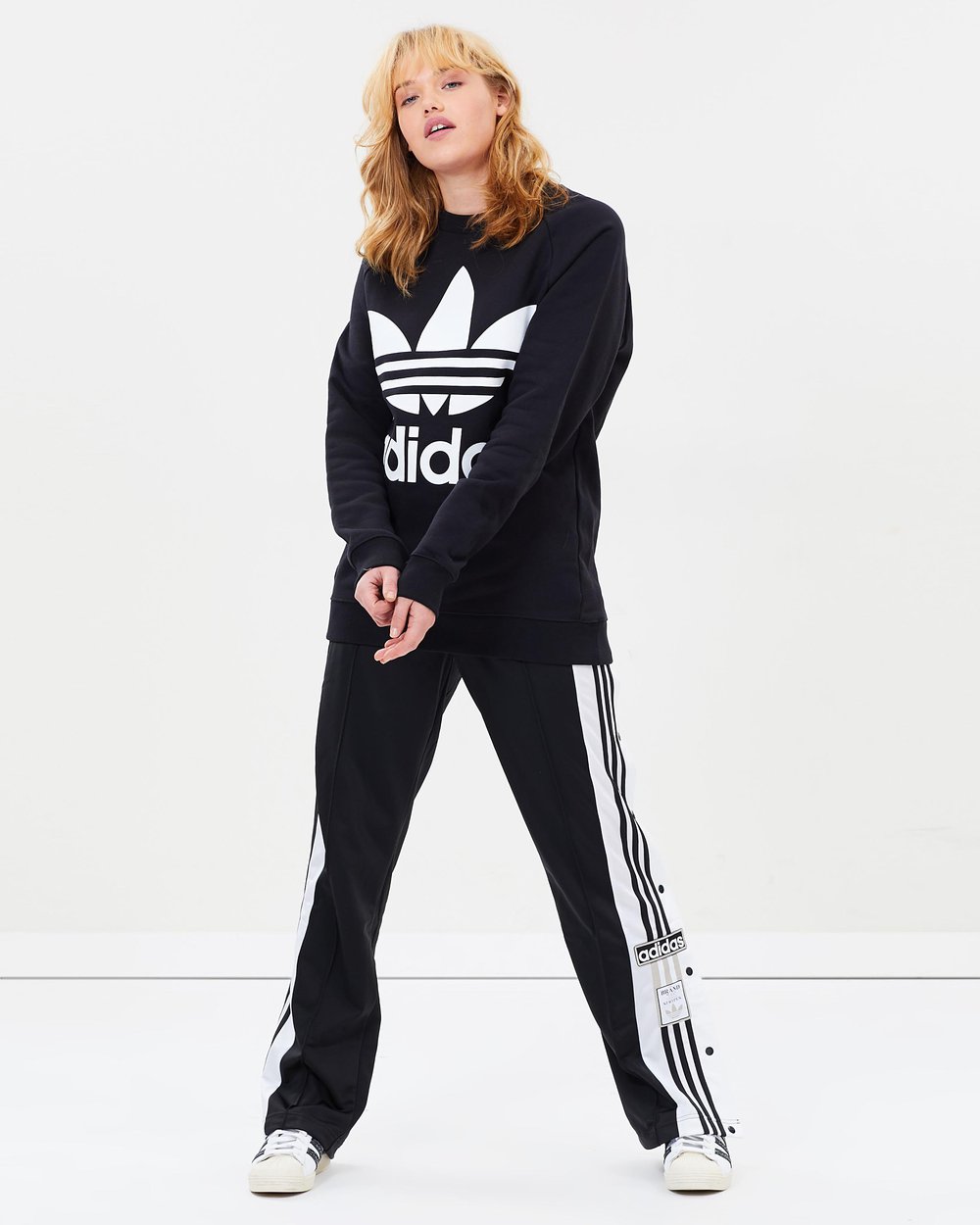 http _static.theiconic.com.au_p_adidas-originals-7285-323456-5.jpg