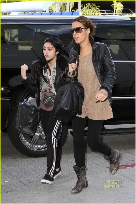 lourdes leon And hogan script Bag gallery (1)