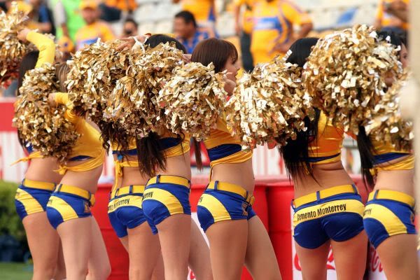 mexican soccer cheerleaders 9