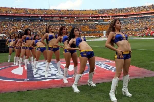 mexican soccer cheerleaders week3 20109