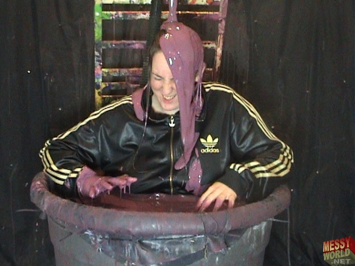 MichaelaSportswearTub 021