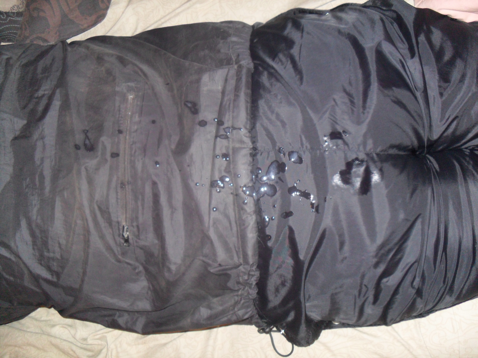 Packable slut gets cummed on