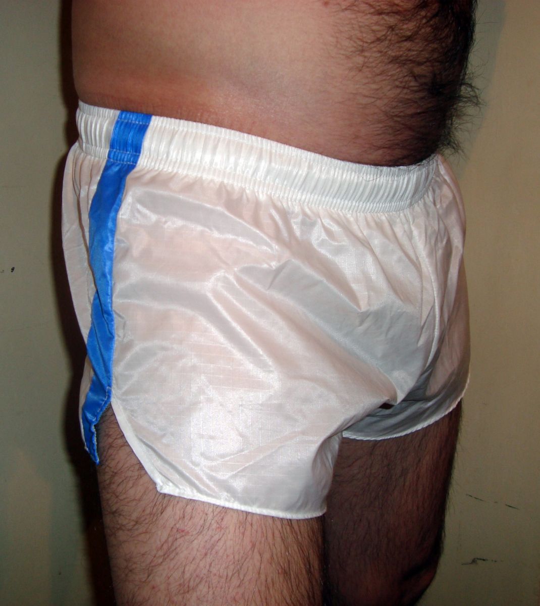 Parachute nylon shorts