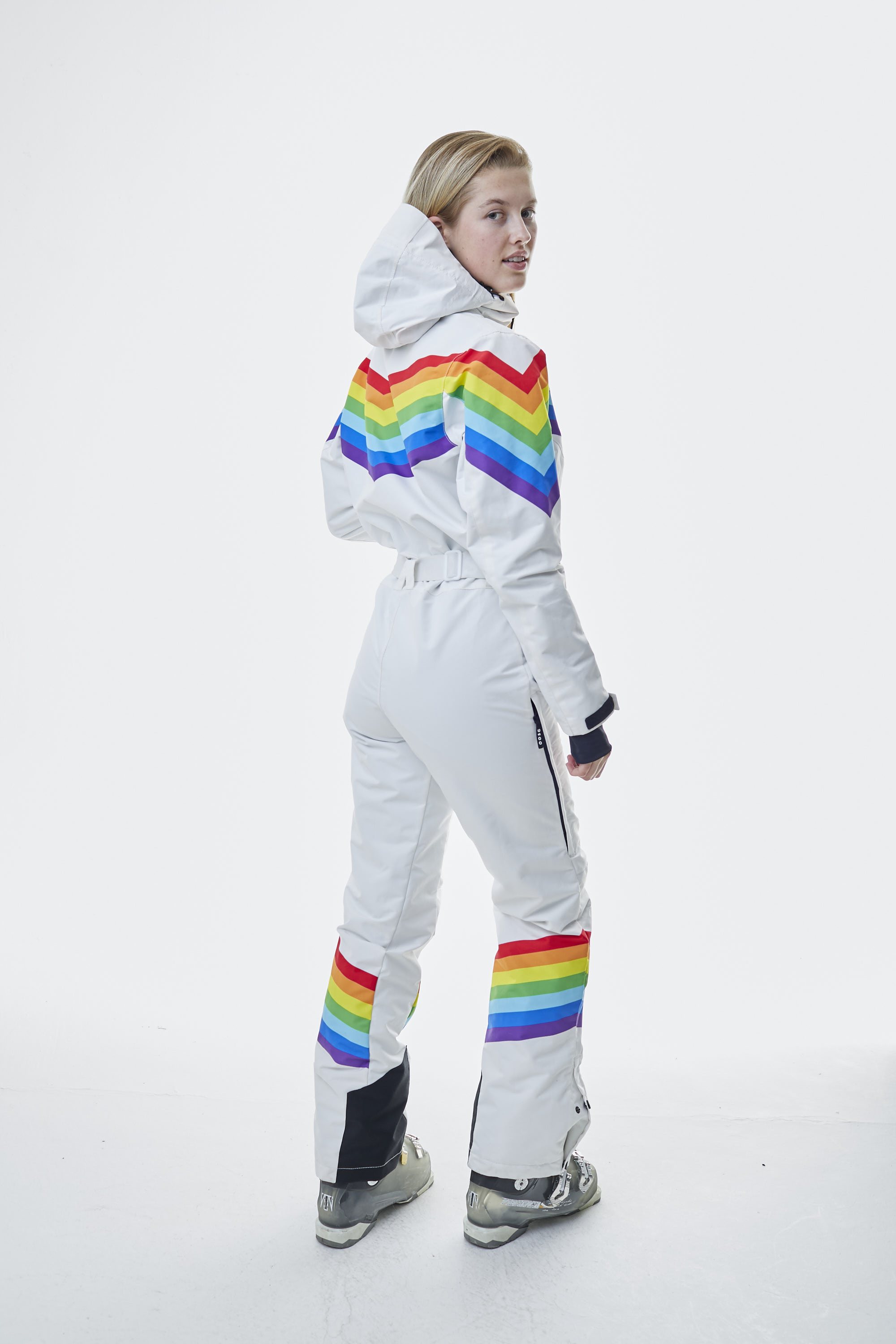rainbow-road-ski-suit9.jpg