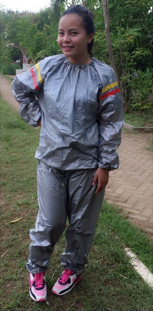 Sauna suit