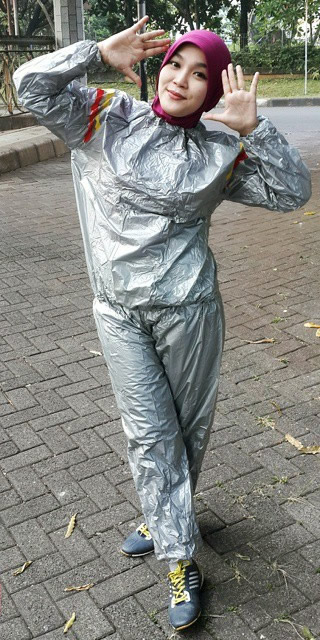 Sauna suit