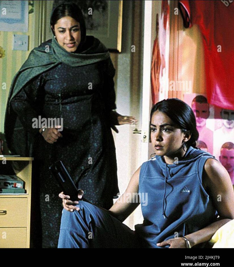 shaheen-khan-parminder-k-nagra-bend-it-like-beckham-2002-2JHKJT9.jpg