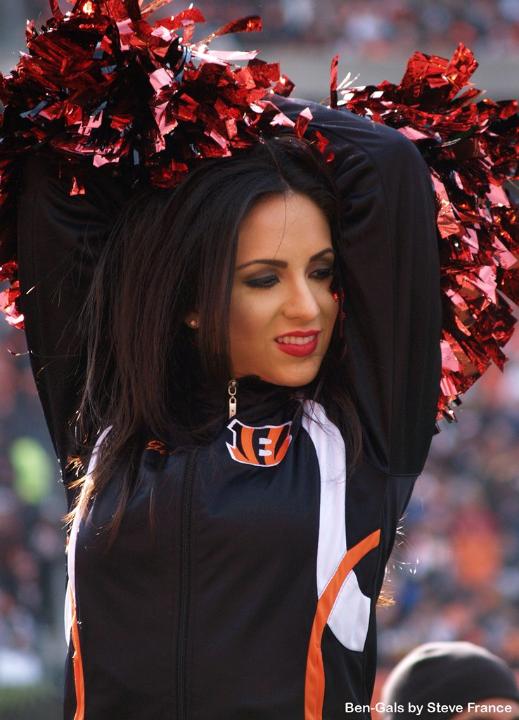 tempBen-Gal-Cheerleaders-PITatCIN-034--nfl_mezz_1280_1024.jpg