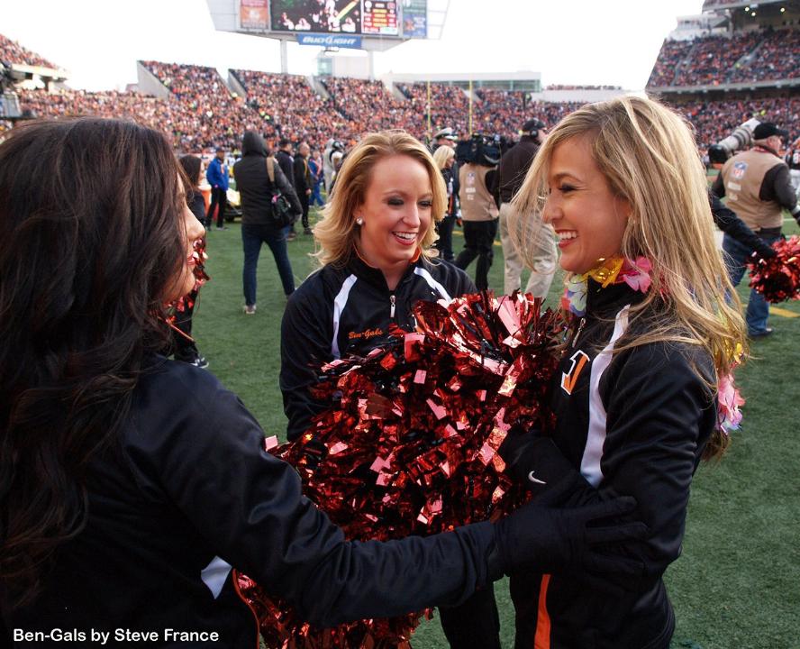 tempBen-Gal-Cheerleaders-PITatCIN-088--nfl_mezz_1280_1024.jpg