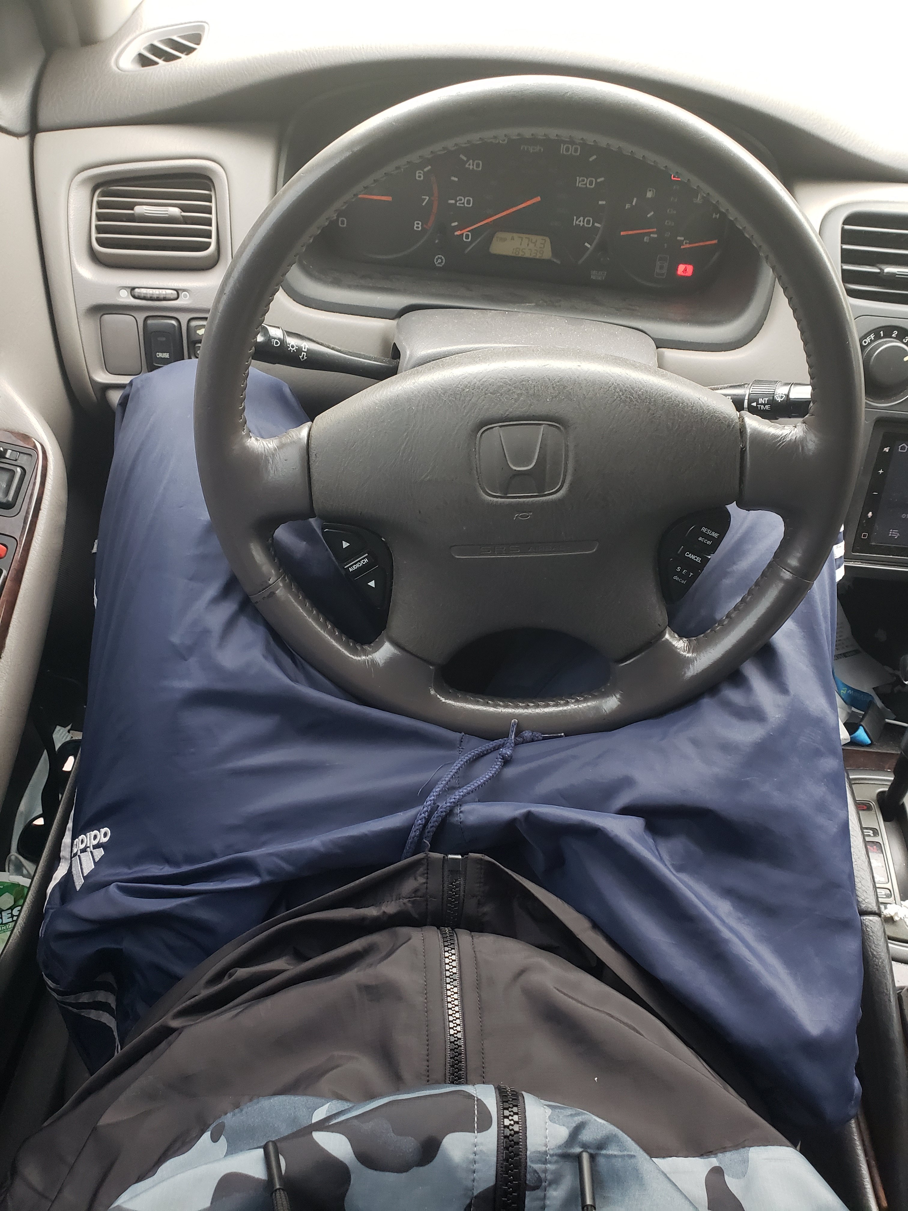 The steering wheel feels good in between my legs :)