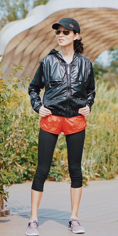 Windbreaker + shorts